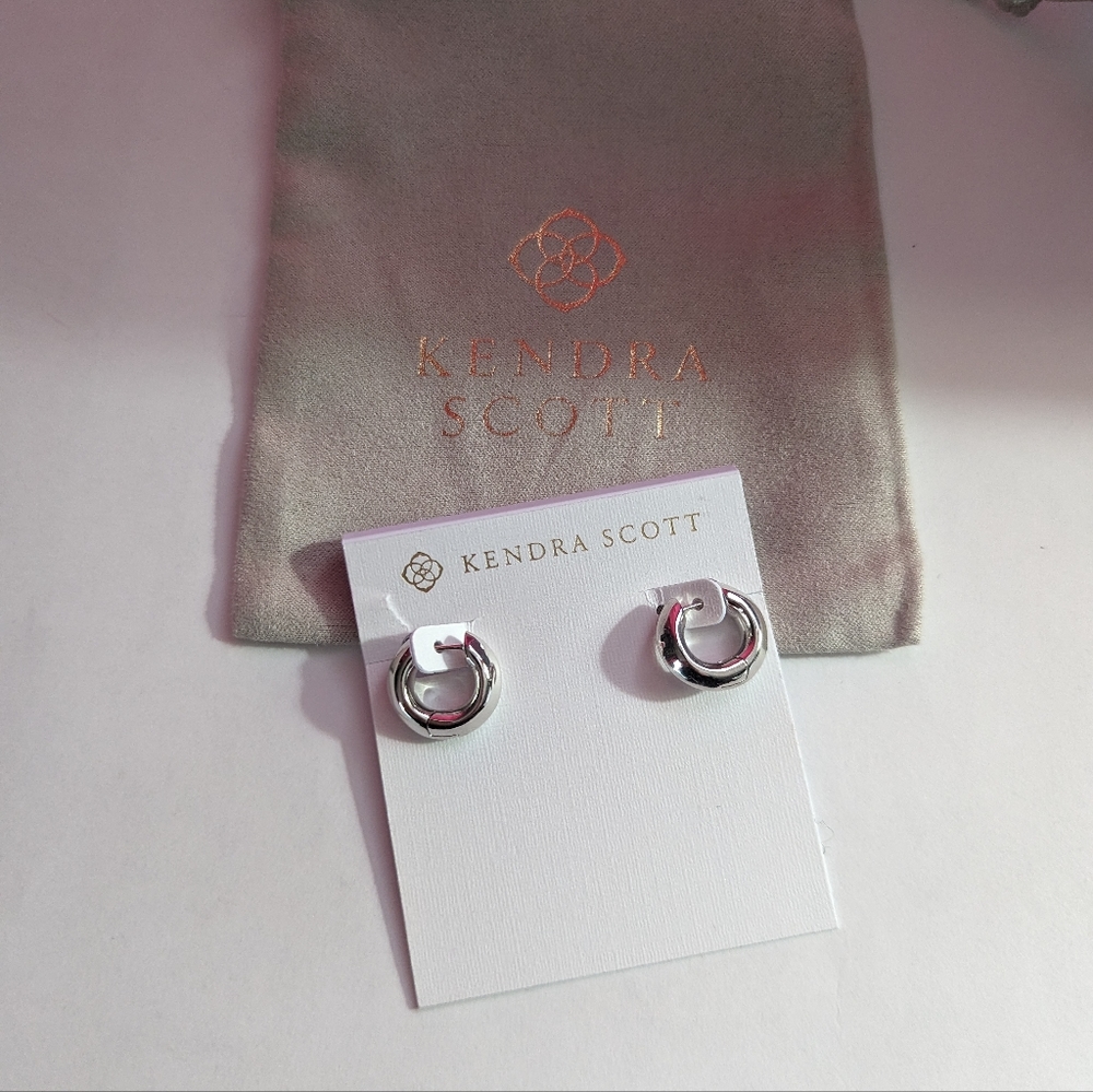 Kendra Scott Mikki Huggie Hoops Silver